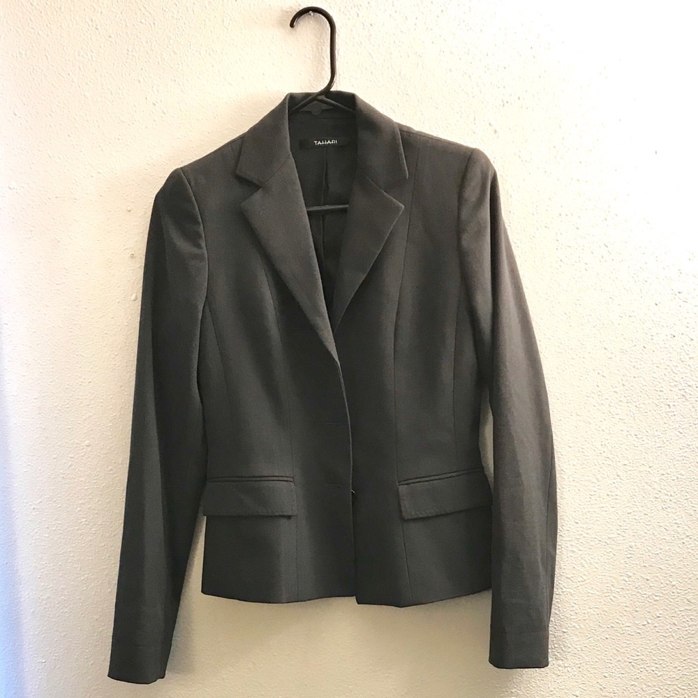 Tahari women’s blazer